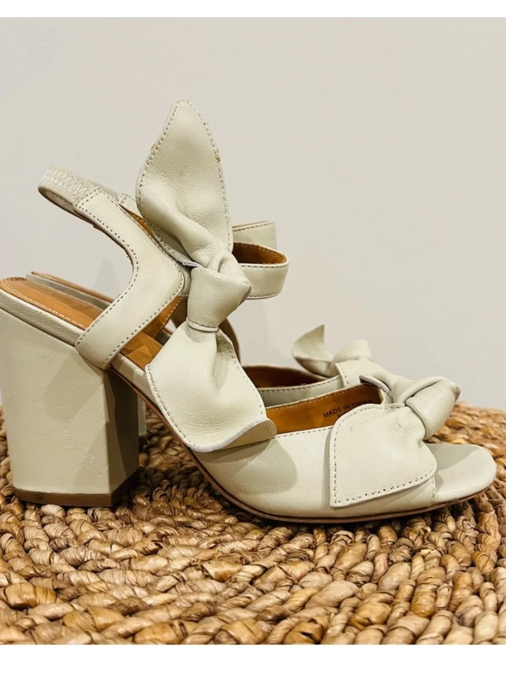 BILL BLASS Carmen Leather Bow Block Heel Sandal